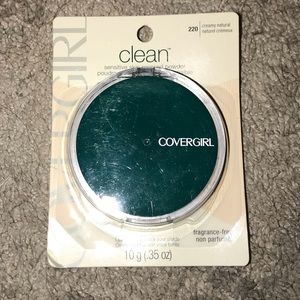 Covergirl Sensitive Pressed Powder Creamy Neutral